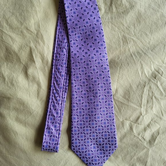 Jones New York 100% Silk Tie - Picture 5 of 5